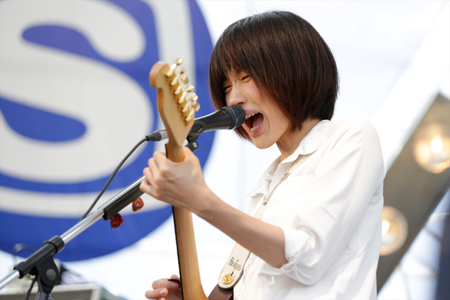 0831_tricot01.jpg