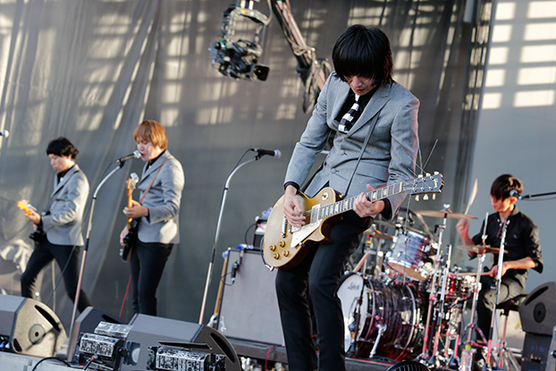 BAWDIES4.jpg
