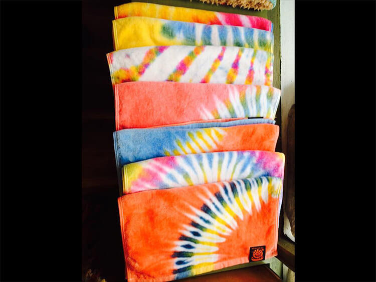 TIE DYE TOWEL