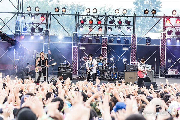 BLUE ENCOUNT LIVE SPECIAL-SWEET LOVE SHOWER 2019-